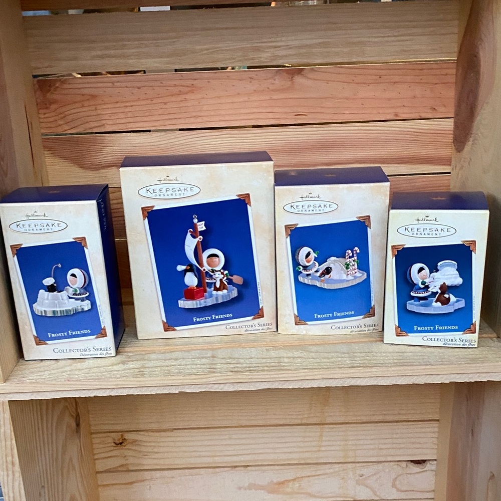 Keepsake Frosty Friends Collectible Set